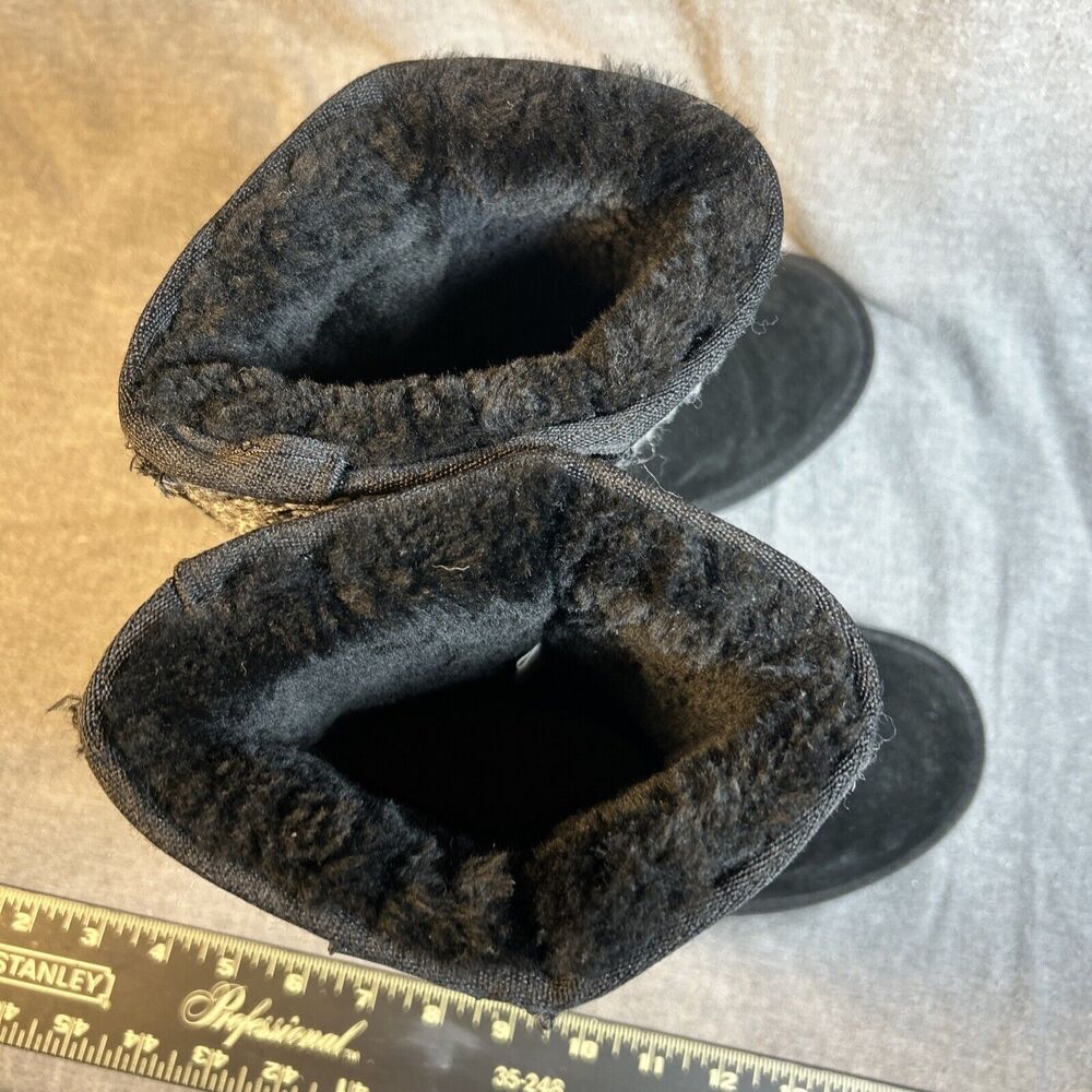Minnetonka Moccasin Womens Suede Moccasin Boots Black Size 7 View 4